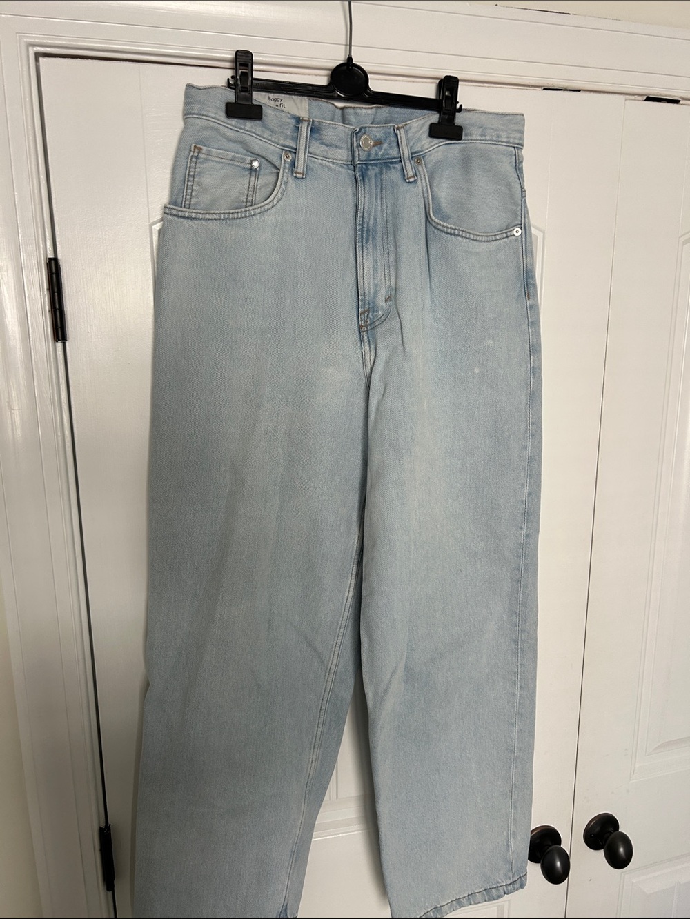 H&M Light Blue Relaxed Straight Jeans